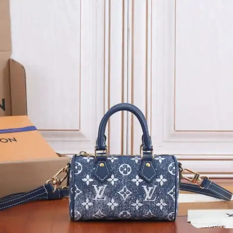 Bag LV 2204YA0056 1015